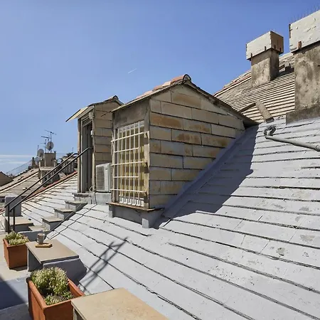 Apartment Garibaldi Attic By Wonderful Italy